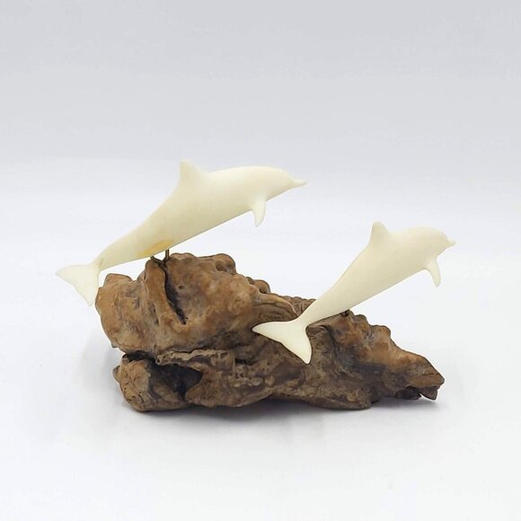 John Perry Dolphins Sculpture-Drift Wood and Pellucida-Approximately 9" -Signed - Picture 4 of 7